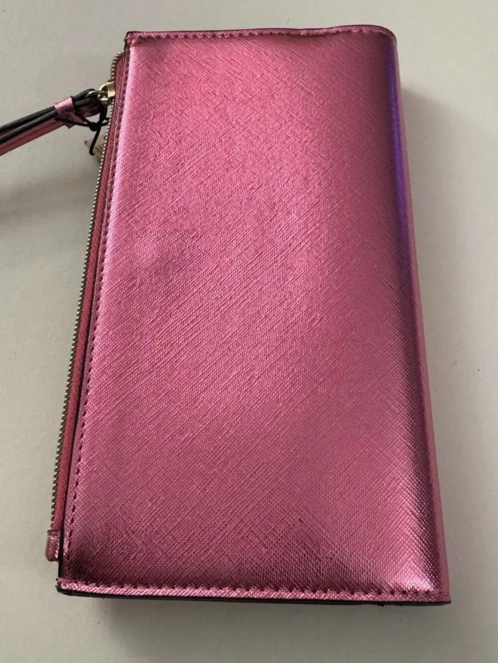 Victoria's Secret Leather Wallet 3/4 Ziparound Pink Flip Open Wallet New B31 - Picture 2 of 3